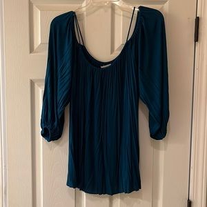 Bailey 44 Teal Swing Top